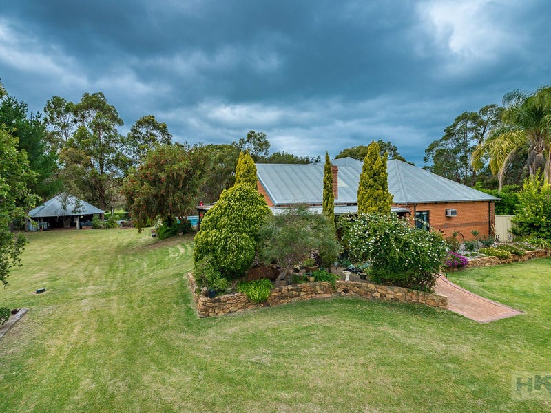 448 Chittering Road, Bullsbrook, WA 6084
