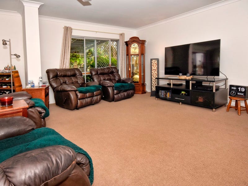 1/34 Booker Parade, Golden Beach, QLD