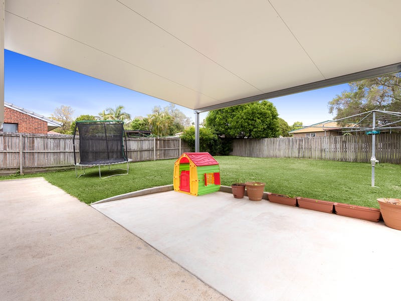 11 Loughrea Street, Tingalpa, Qld 4173 Property Details