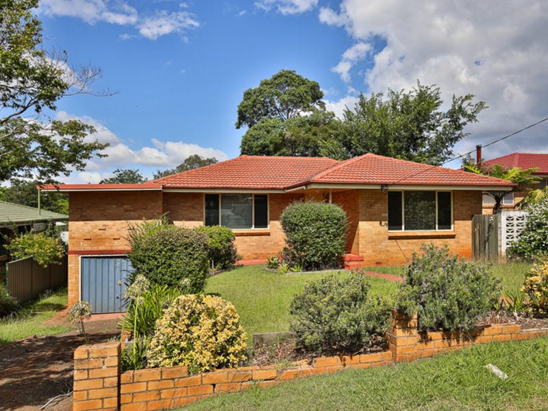 14 Catto Street, Centenary Heights, QLD 4350