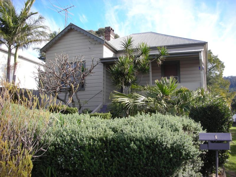 1 Wilga Street, Corrimal, NSW 2518