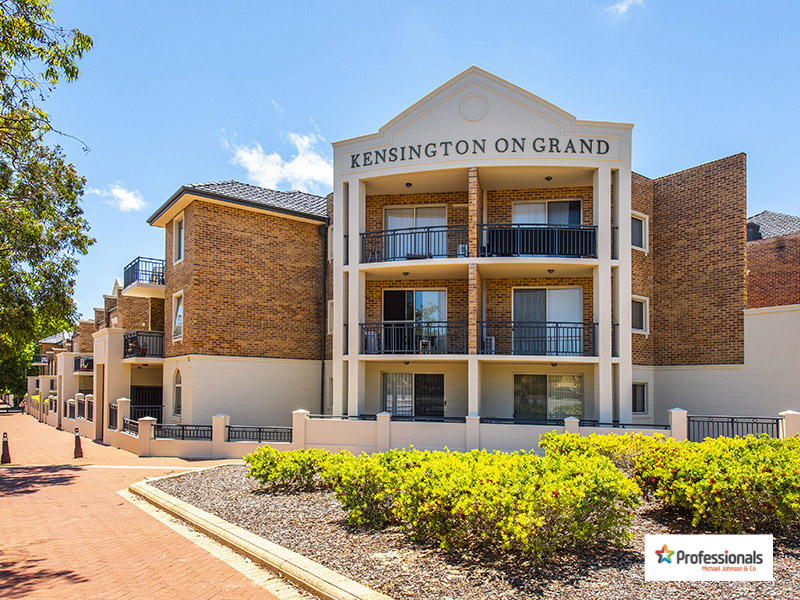 14/101 Grand Boulevard, Joondalup, WA 6027 Apartment for Sale