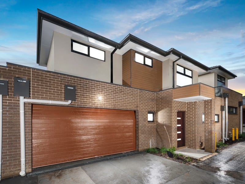 2/11 Edward Street, Bayswater, Vic 3153 Townhouse for Sale