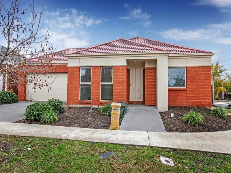 11 Scotsburn Place, Caroline Springs, VIC 3023