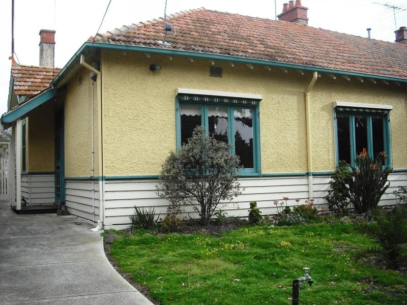 4 Linacre Road, Hampton, VIC 3188