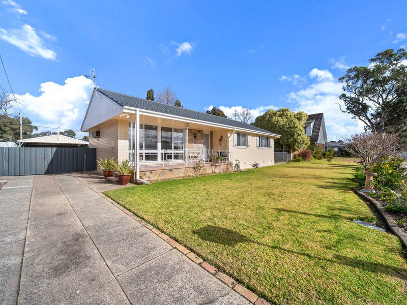 11 Castieau Street, Higgins, ACT 2615 - Property Details