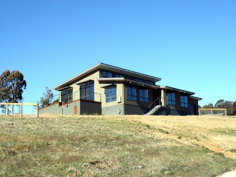 22 Sanctuary Drive, Goulburn, NSW 2580