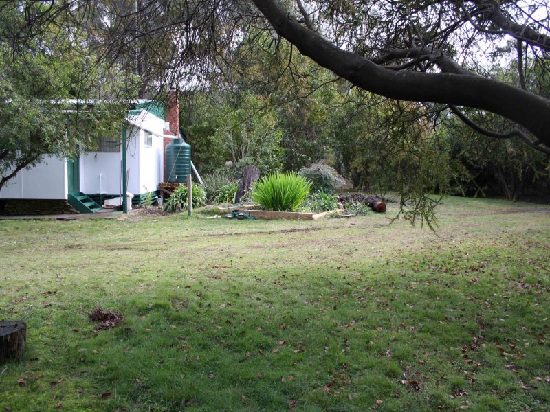 6 Outlook Drive, Jamieson, Vic 3723 Property Details