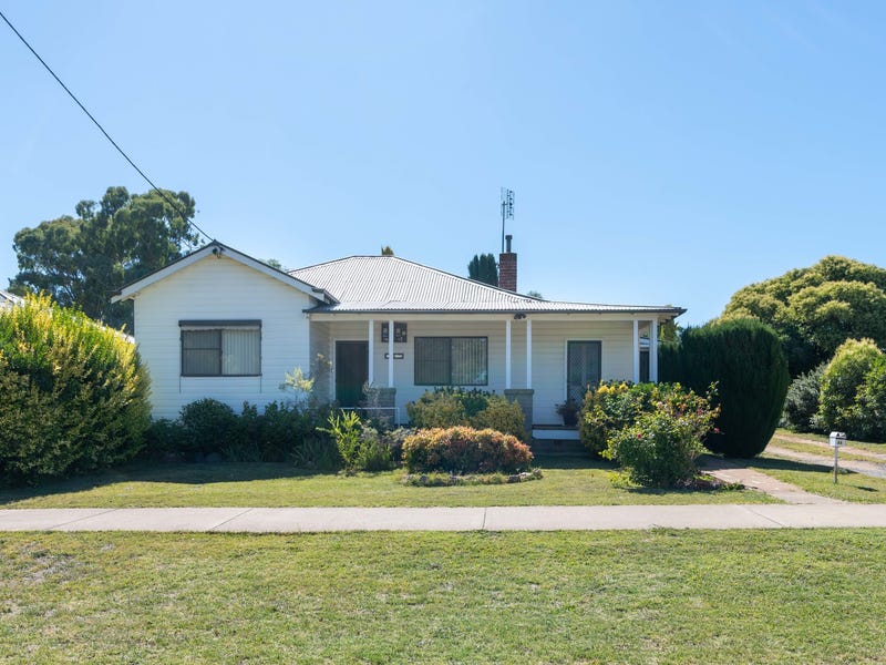 Houses for Sale in Boorowa, NSW 2586