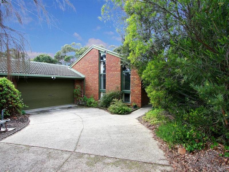 128 Riddell Road, Sunbury, Vic 3429 Property Details