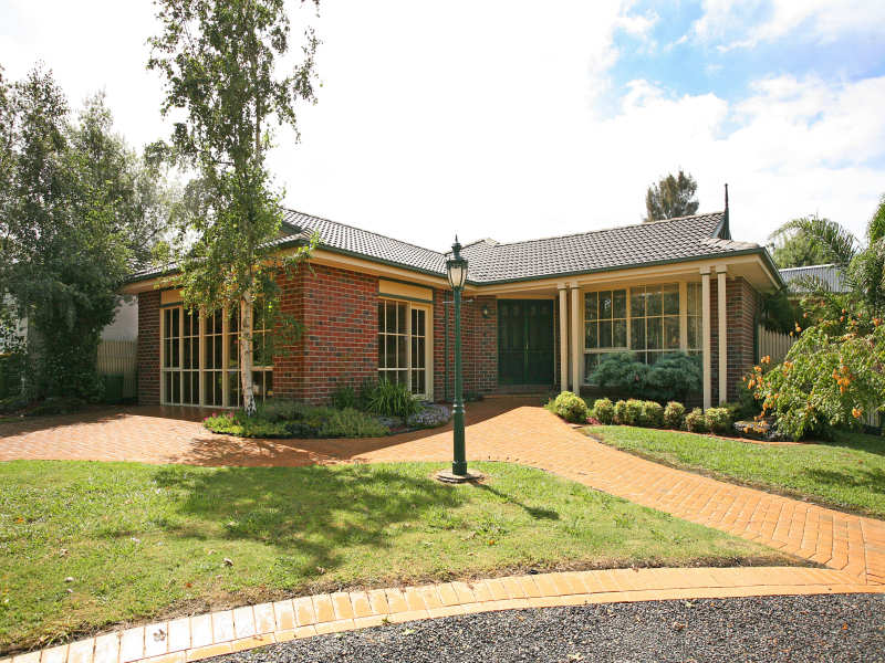 145147 Lakeview Drive, Lilydale, Vic 3140 Property Details