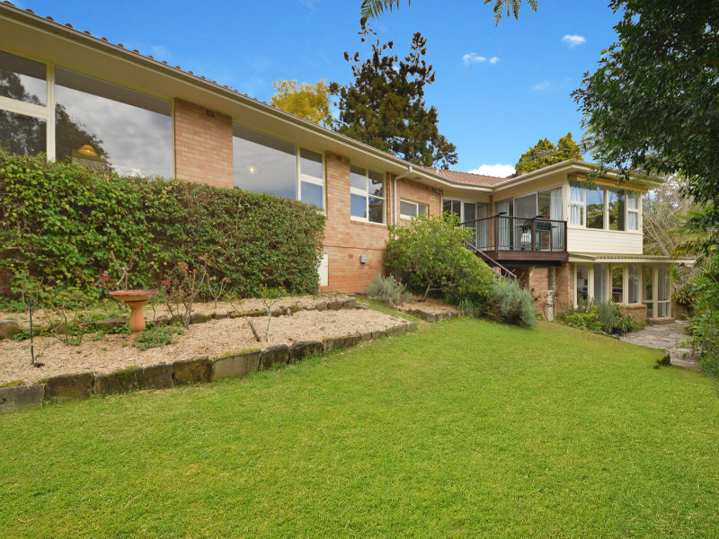 1 Jubilee Avenue, Pymble, NSW 2073 Property Details