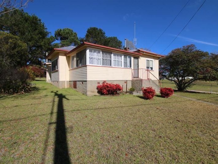 79 Clive Street, Tenterfield, NSW 2372