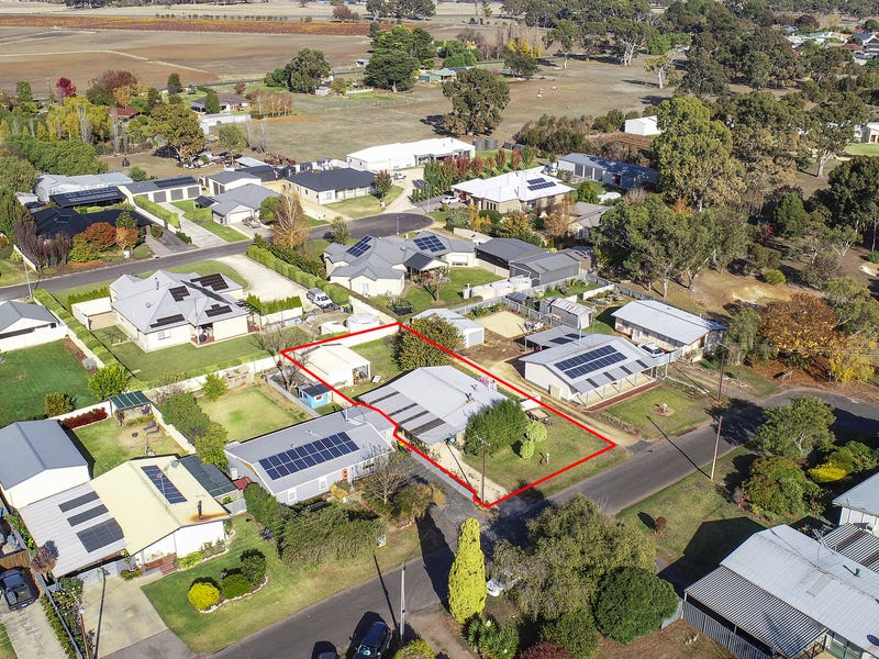 6 Neilson St, Penola, SA 5277 House for Sale