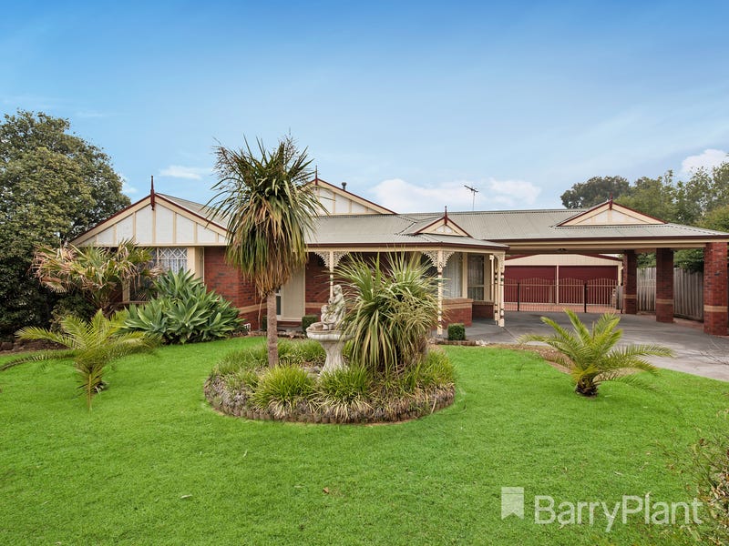 8 Darlingsford Boulevard, Melton, Vic 3337 Property Details