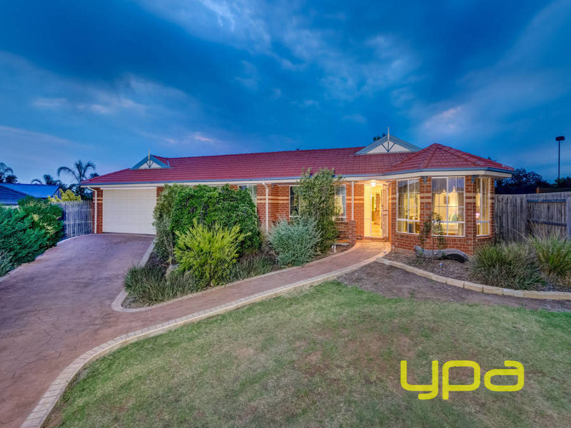 24 Sugarloaf Bend, Brookfield, Vic 3338 - Property Details