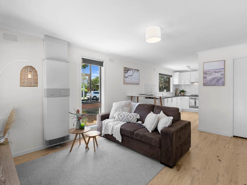 1/4 Carnoustie Grove, Mornington, Vic 3931 Unit for Sale realestate