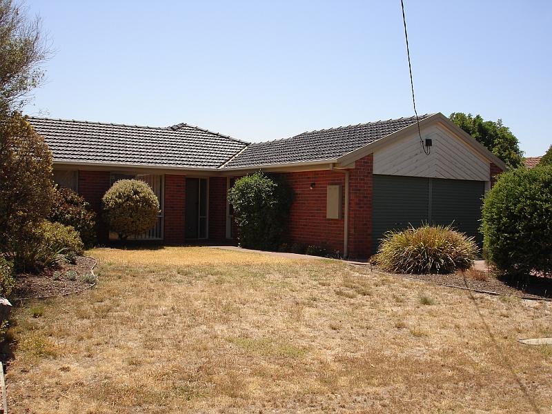 12 Burswood Court, Seabrook, Vic 3028 Property Details