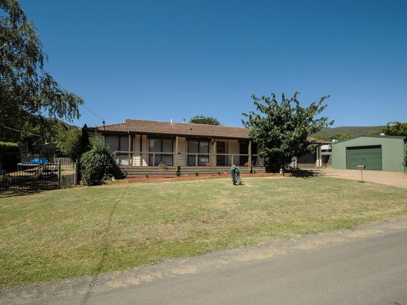 30 Bluegum Drive, Badger Creek, VIC 3777