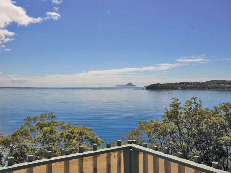 50 Randall Drive, Salamander Bay, NSW 2317 - realestate.com.au
