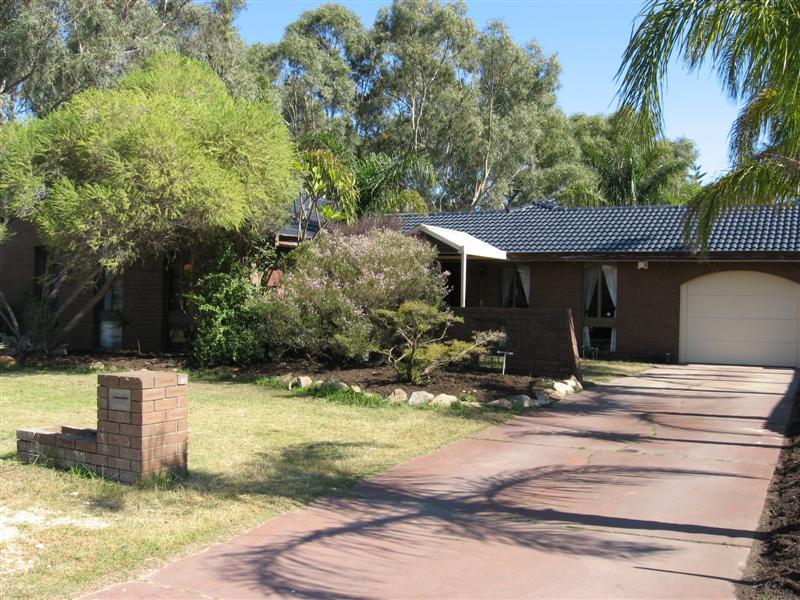 200 Dawson Avenue, Forrestfield, WA 6058