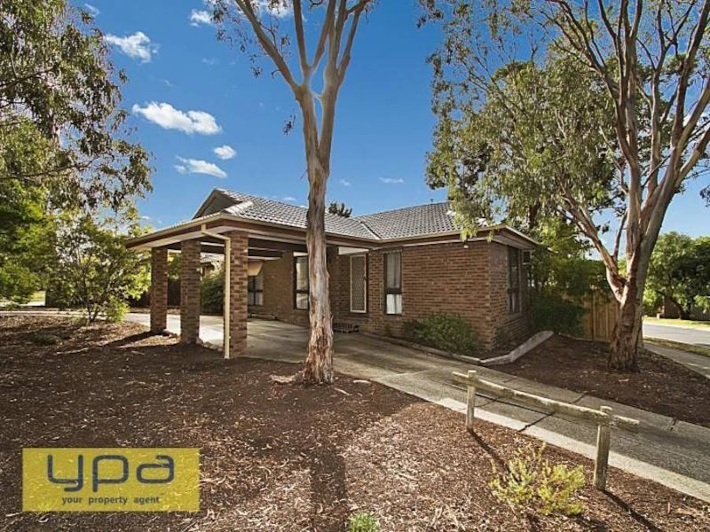 6 McEwen Drive, Sunbury, Vic 3429 Property Details