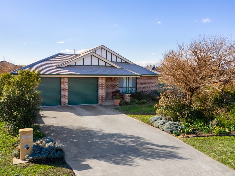 17 Peacock Street, Eglinton, NSW 2795 Property Details