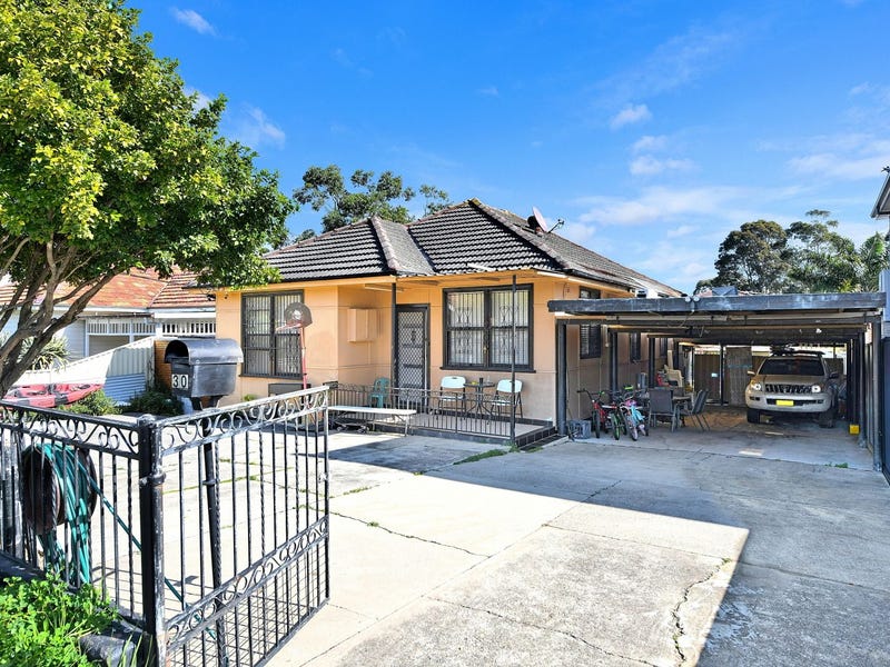 30 Pandora Street, Greenacre, NSW 2190
