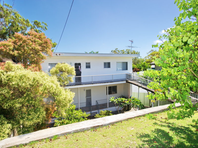 18 Montevideo Parade, Nelson Bay, NSW 2315