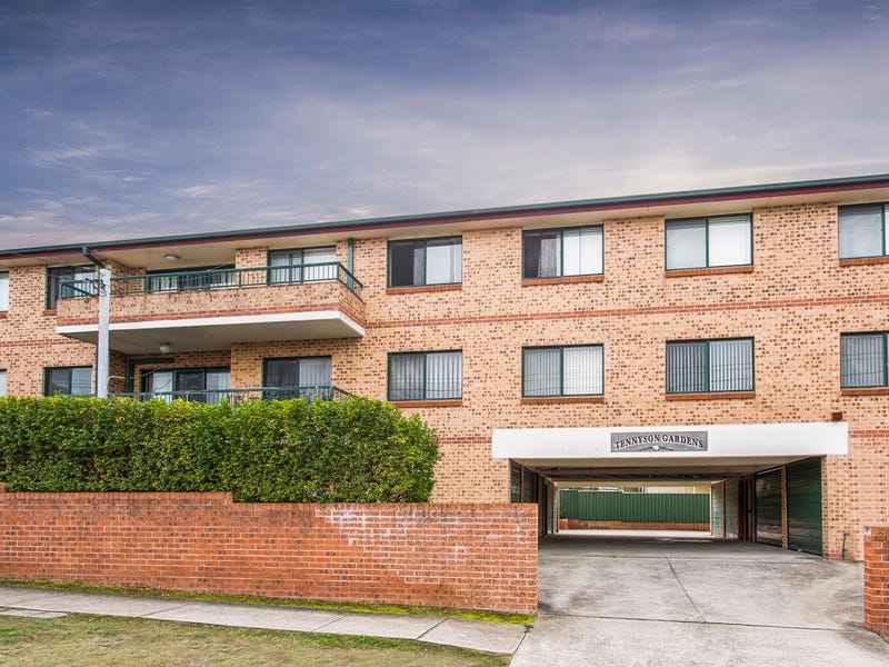 8/61 Tennyson Road, Greenacre, NSW 2190 Property Details