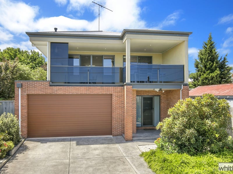 1/2 Camden Road, Newtown, Vic 3220