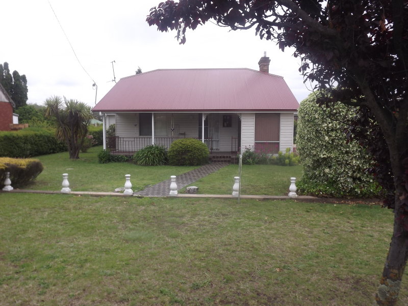 142 Lang Street, Glen Innes, NSW 2370