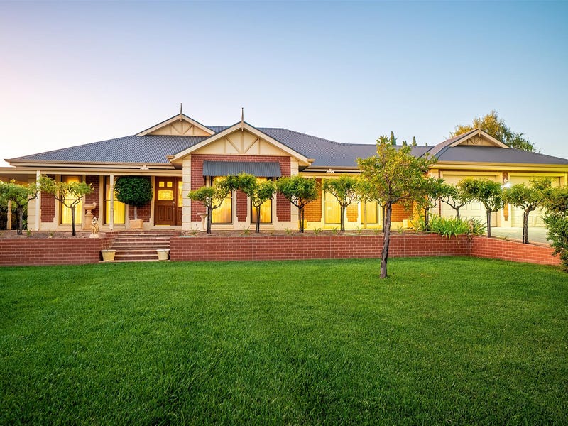 448 Cureton Avenue, Nichols Point, VIC 3501