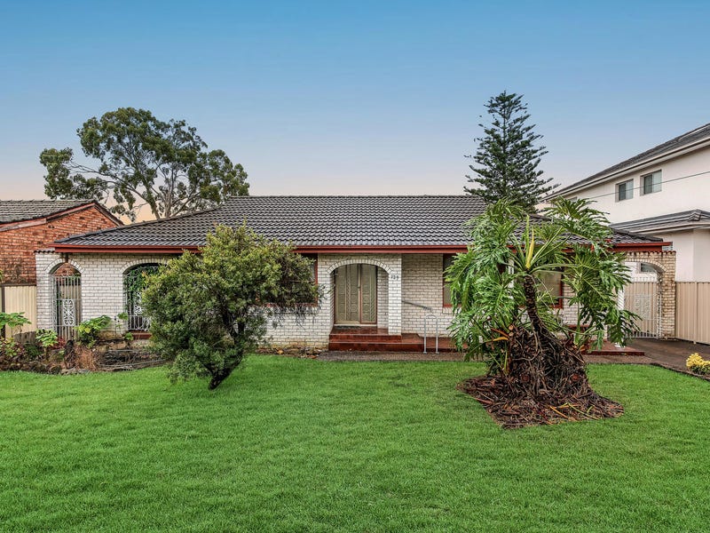 129 Banksia Road, Greenacre, NSW 2190