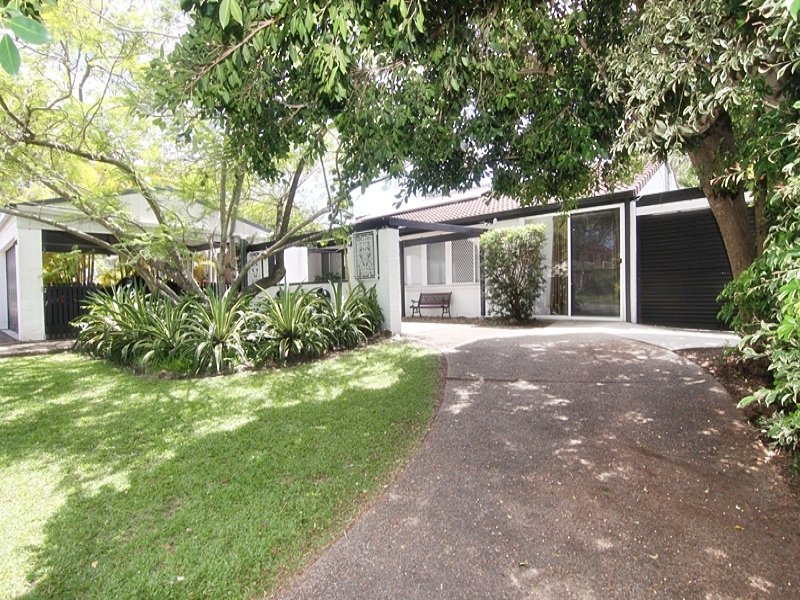 3 McTaggart Place, Carrara, Qld 4211 Property Details