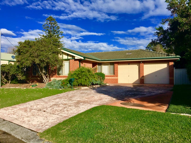 8 Leamington Road, Oak Flats, NSW 2529