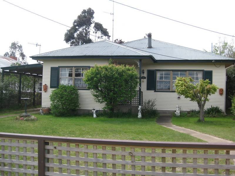 44 Coronation Avenue, Braidwood, NSW 2622