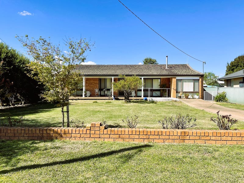 30 Waddell Street, Canowindra, NSW 2804