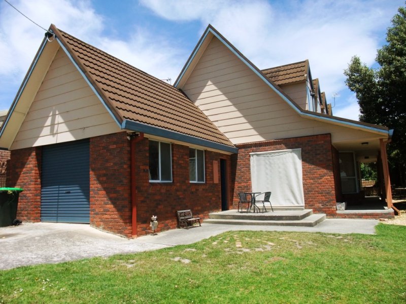 27 Auchterlonie Drive, Churchill, Vic 3842 Property Details