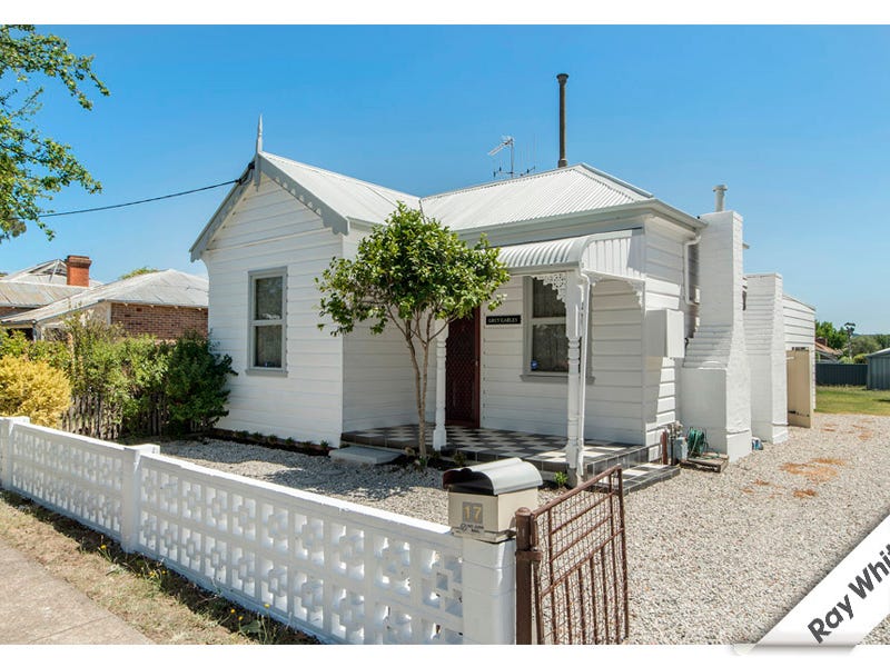 17 Surveyor Street, Queanbeyan, NSW 2620