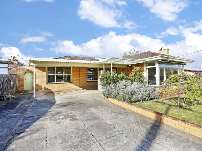 4 Violet Street, Belmont, Vic 3216 Property Details