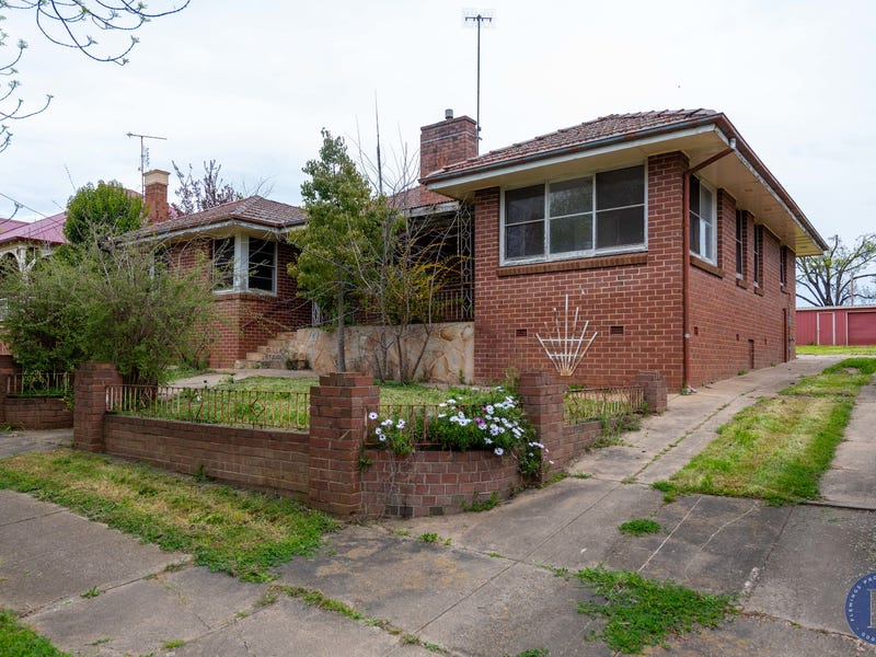 228 Albury Street, Harden, NSW 2587 Property Details