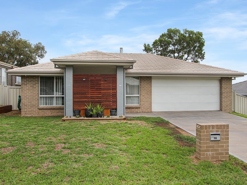 Houses for Sale in Tamworth, NSW 2340 Pg. 2