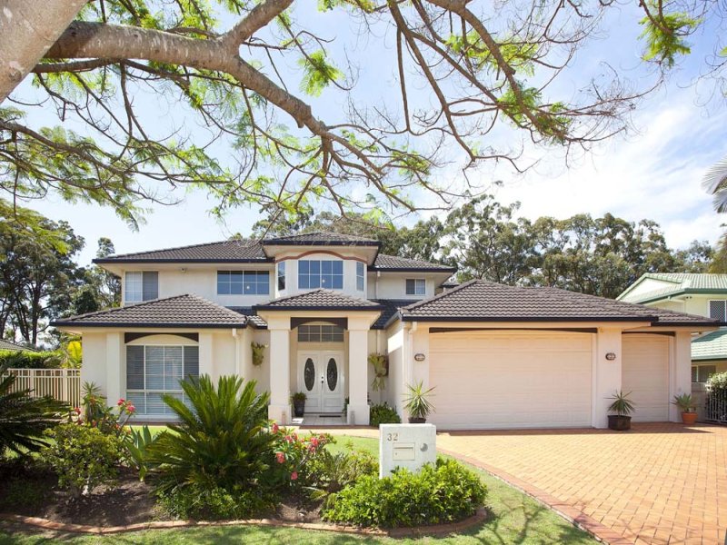 32 Mansfield Place, Mansfield, Qld 4122 Property Details