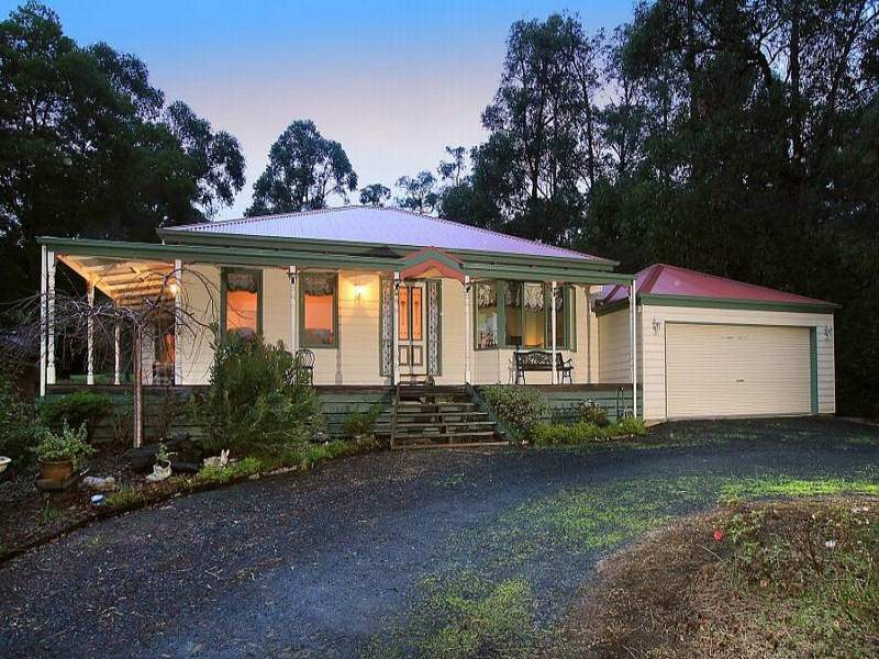 84 Woori Yallock Road, Cockatoo, Vic 3781 Property Details