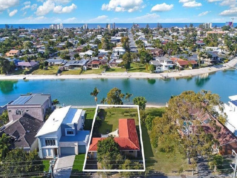 60 Mallawa Drive, Palm Beach, Qld 4221