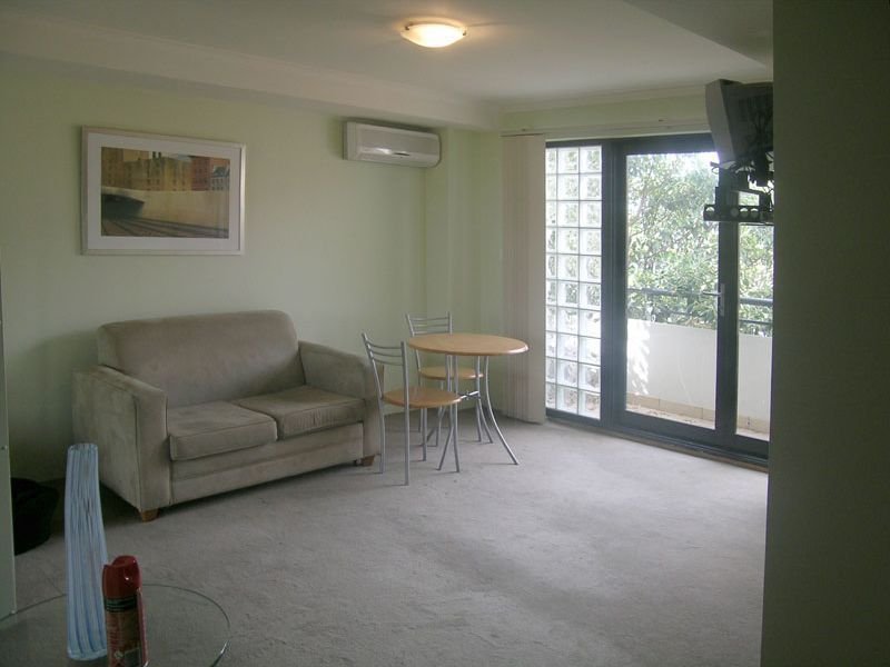 1/40 Humphrey Place, Kirribilli, NSW 2061