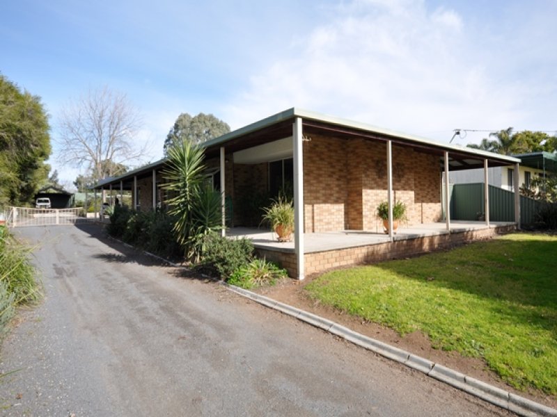 14 Victoria Street, Howlong, NSW 2643