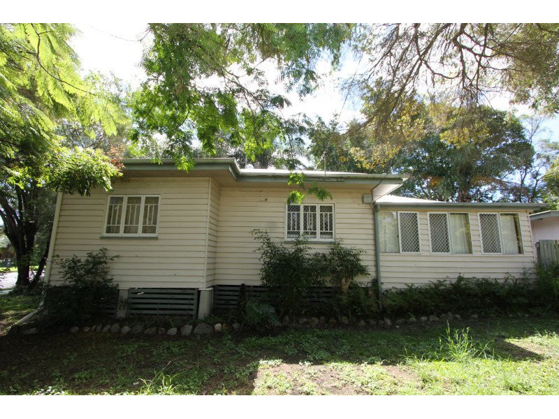 21 Hayes Street, Raceview, Qld 4305 Property Details