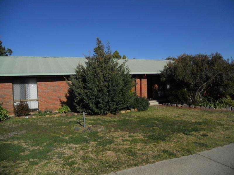 35 Magellan Cres, Kangaroo Flat, VIC 3555